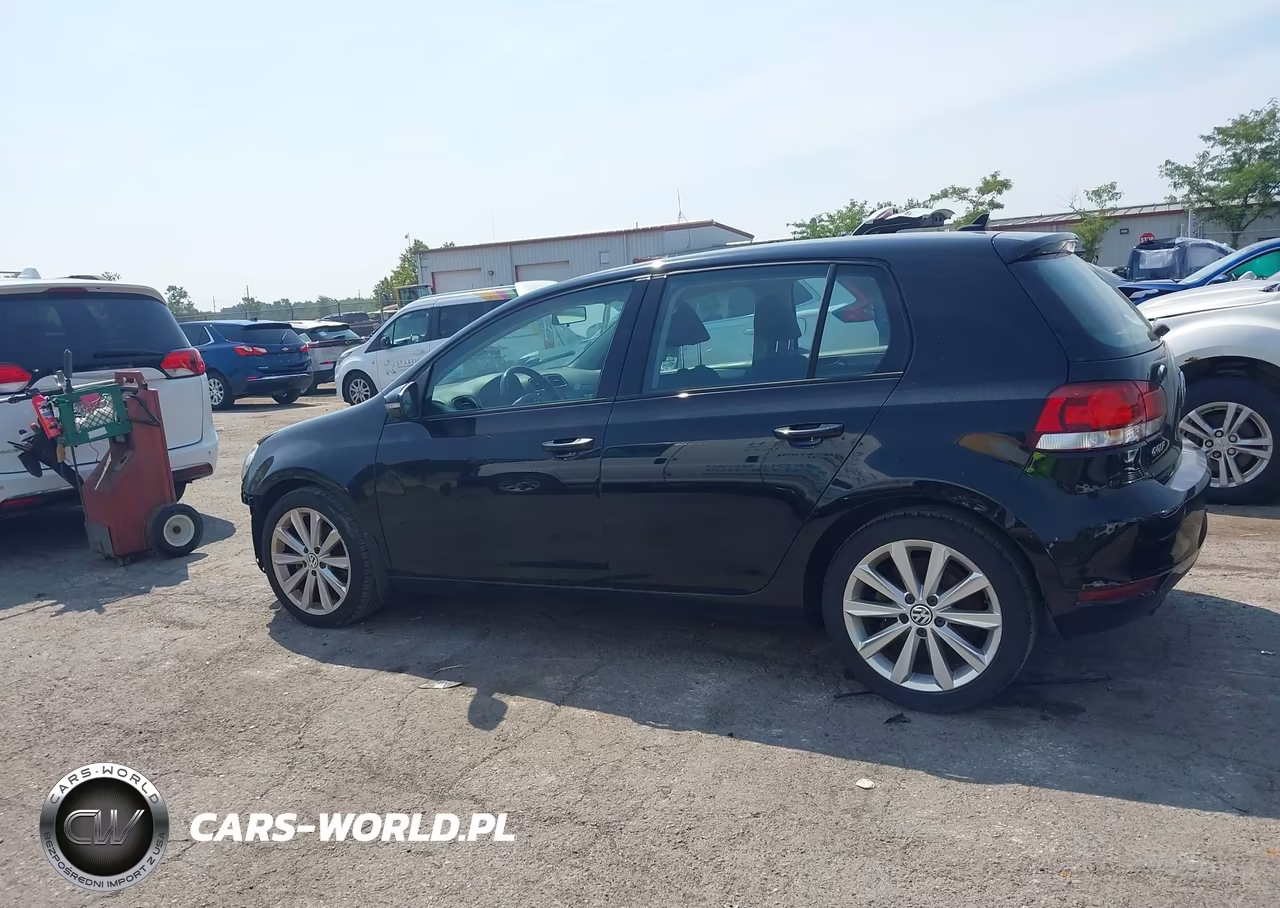 2014 Volkswagen Golf VIN:WVWDM7AJ9EW000203 - 14
