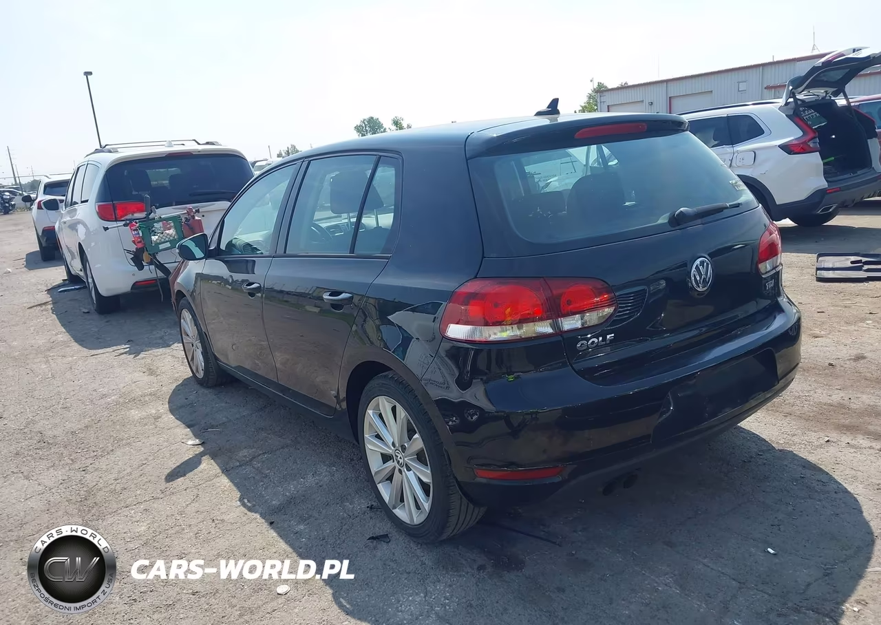 2014 Volkswagen Golf VIN:WVWDM7AJ9EW000203 - 3