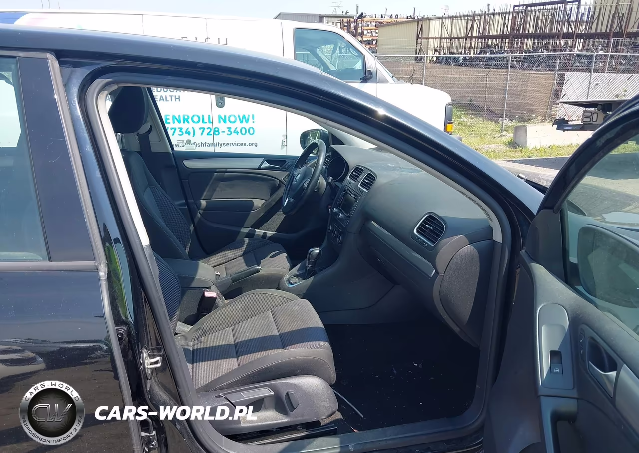 2014 Volkswagen Golf VIN:WVWDM7AJ9EW000203 - 5