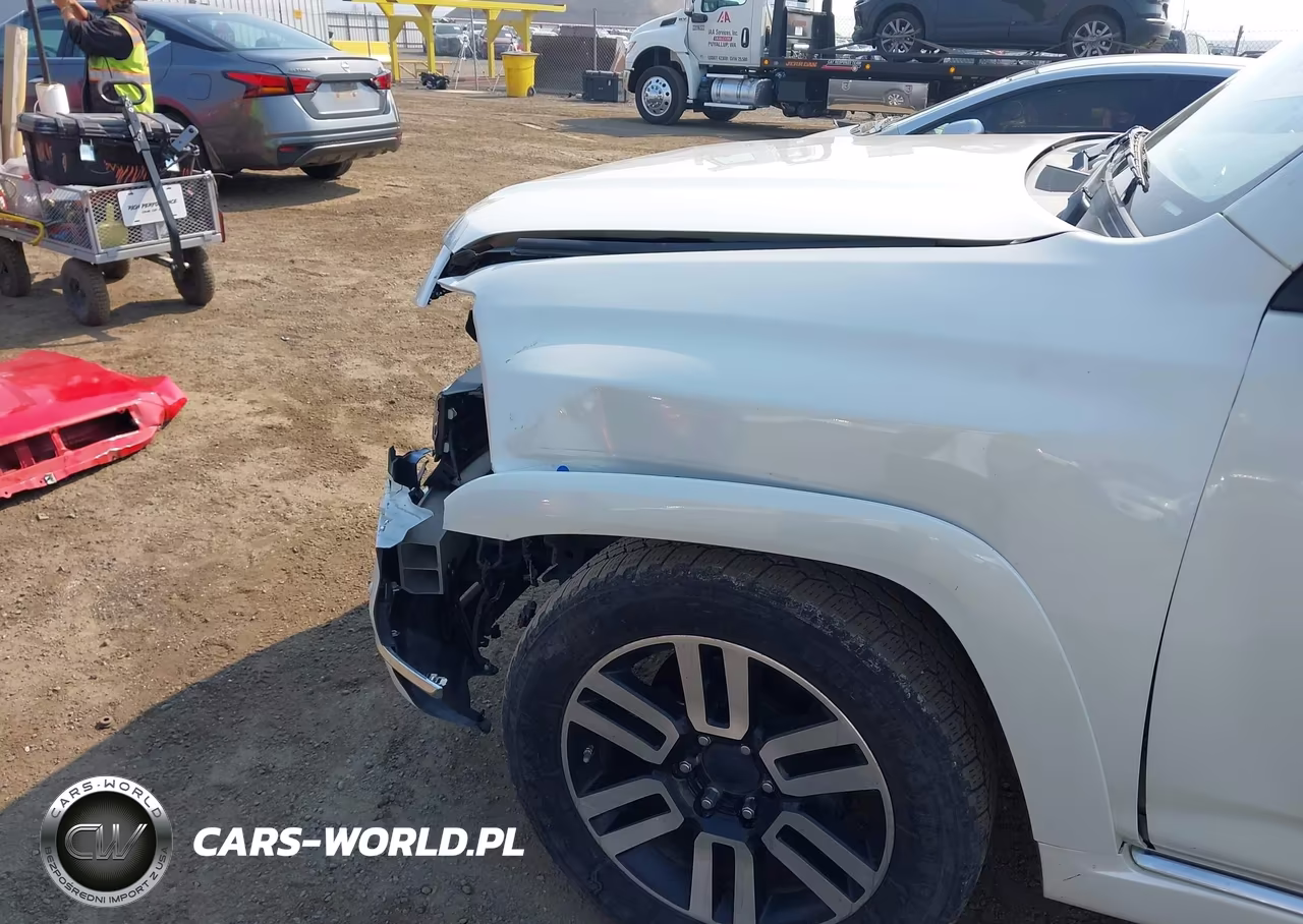 2018 Toyota 4Runner Limited VIN:JTEBU5JR0J5562102 - 21
