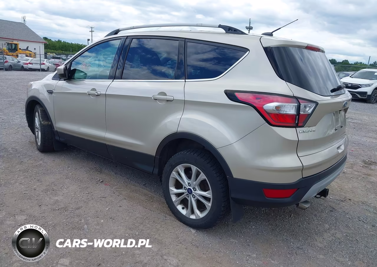 2017 Ford Escape Se VIN:1FMCU9GD8HUC62542 - 3