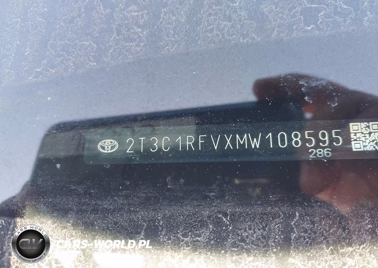 2021 Toyota Rav4 Xle Premium VIN:2T3C1RFVXMW108595 - 9
