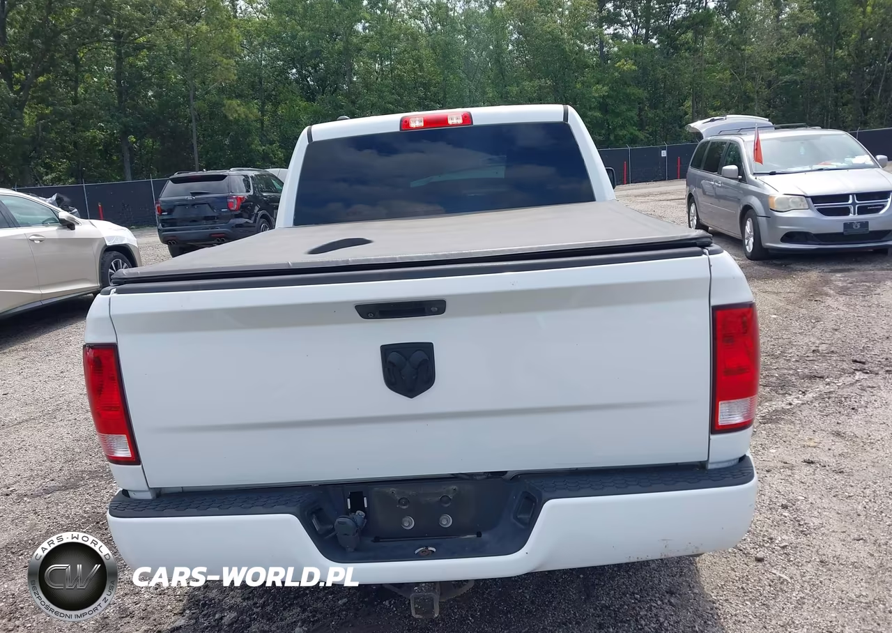 2018 Ram 1500 Express 4X2 5'7 Box VIN:1C6RR6KGXJS259375 - 16
