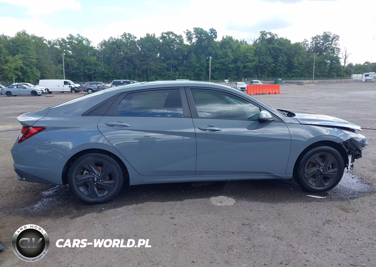 2021 Hyundai Elantra Sel VIN:KMHLM4AG6MU195584 - 13
