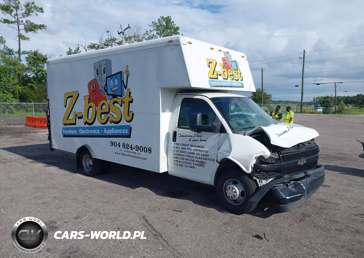 2018 Chevrolet Express Cutaway Work Van VIN:1GB0GSFP9J1331560 - 1
