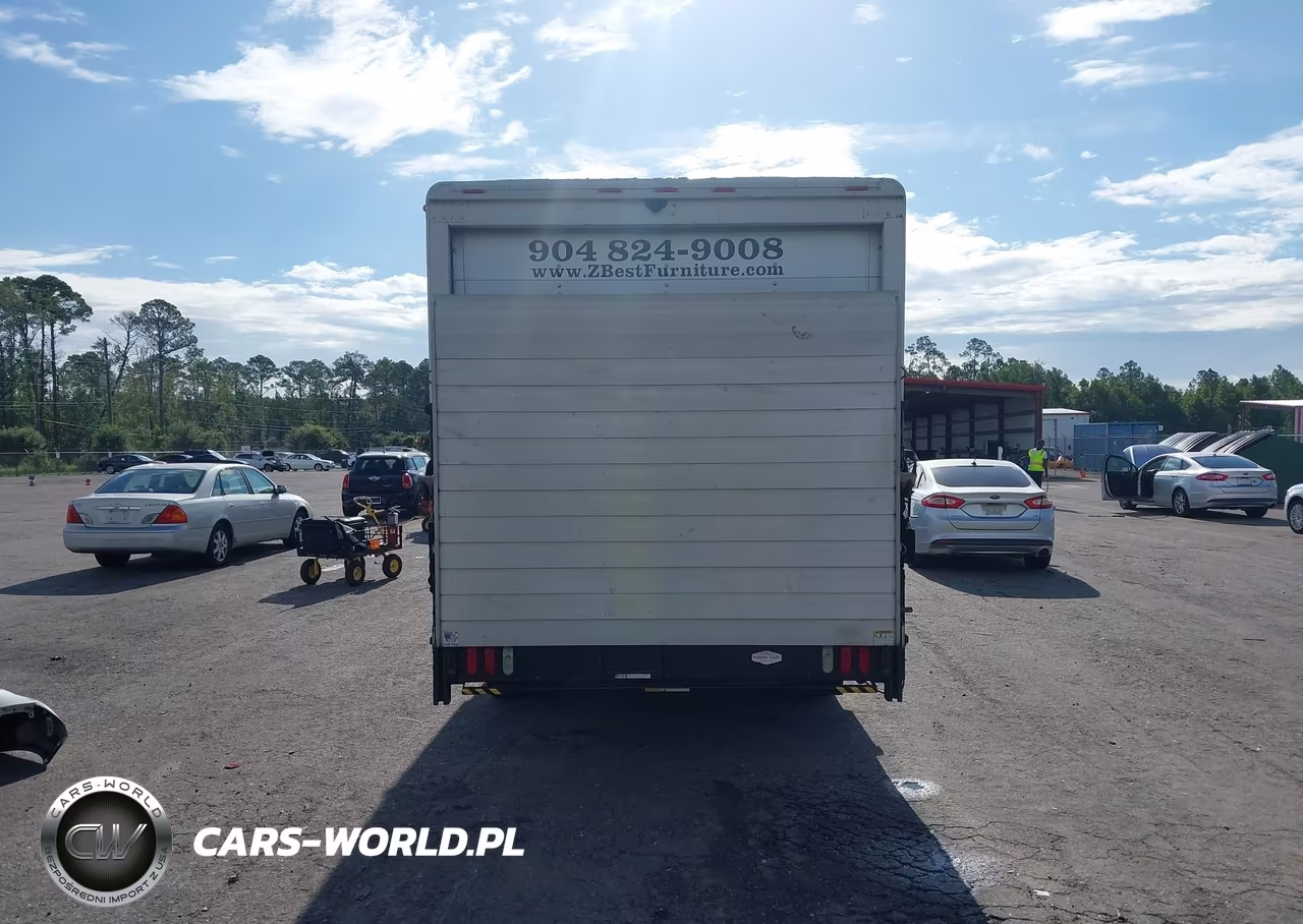 2018 Chevrolet Express Cutaway Work Van VIN:1GB0GSFP9J1331560 - 18