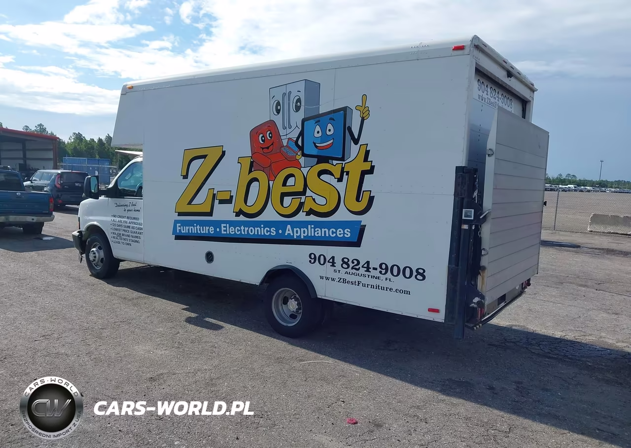 2018 Chevrolet Express Cutaway Work Van VIN:1GB0GSFP9J1331560 - 3