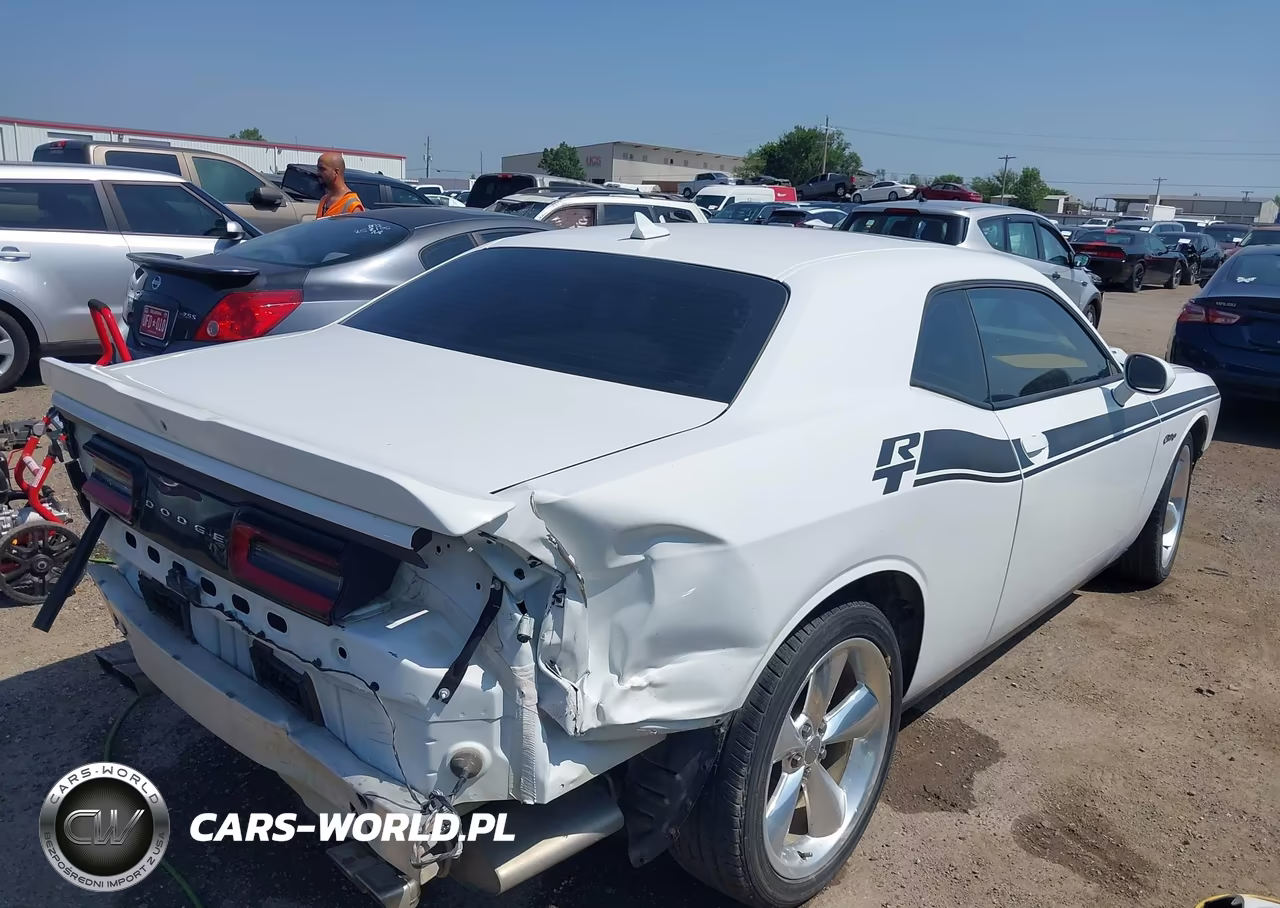 2015 Dodge Challenger R-T Plus VIN:2C3CDZBT5FH703048 - 4