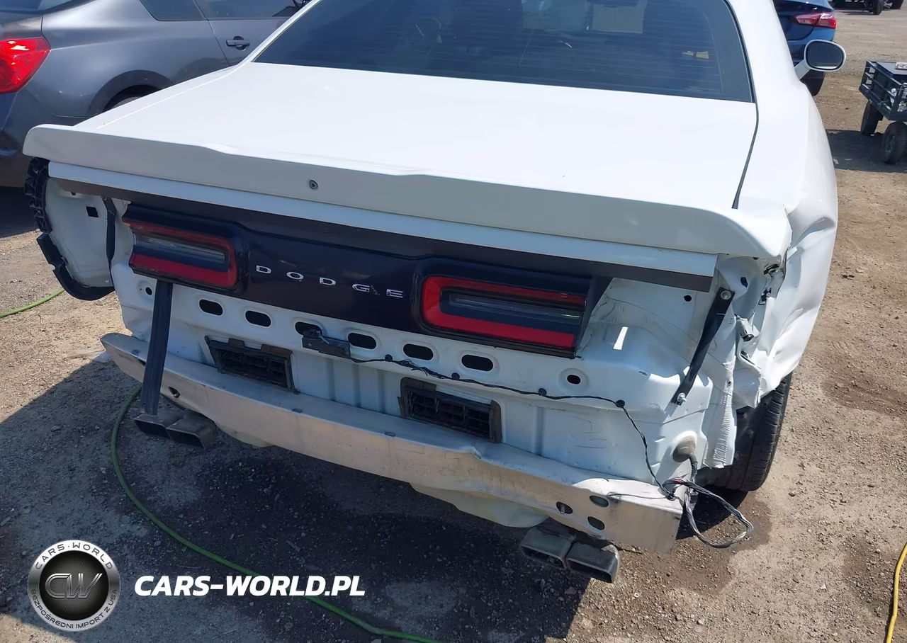 2015 Dodge Challenger R-T Plus VIN:2C3CDZBT5FH703048 - 6