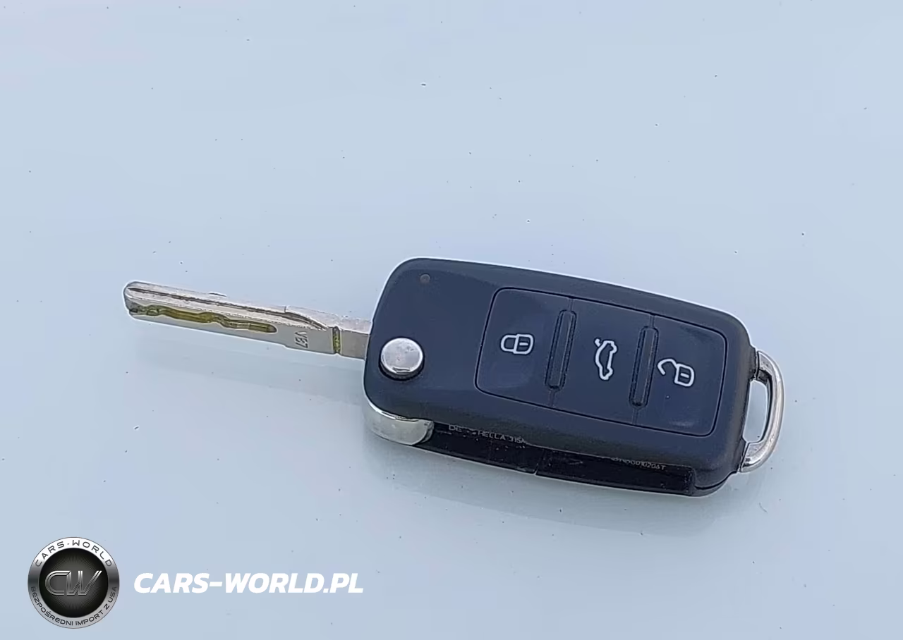 2012 Volkswagen Beetle 2.5L VIN:3VWJP7AT6CM650080 - 11