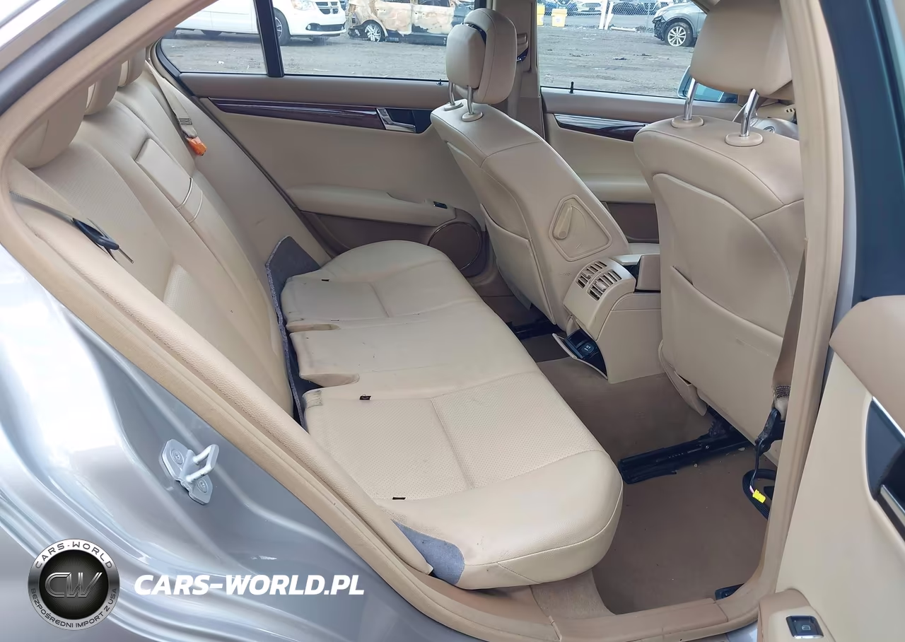 2008 Mercedes-Benz C 300 VIN:WDDGF81X38F056102 - 8