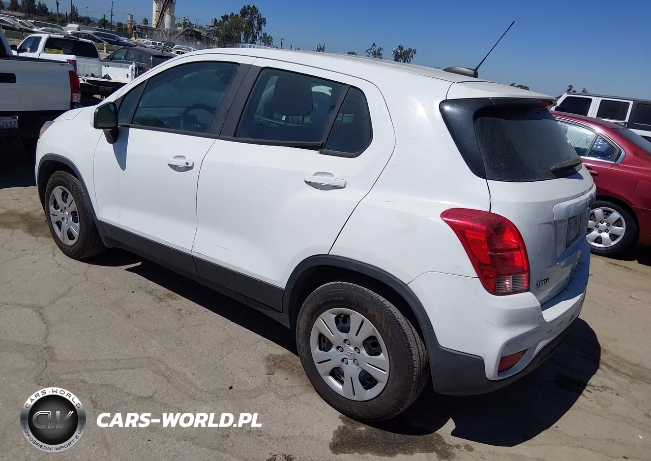 2017 Chevrolet Trax Ls VIN:3GNCJKSB1HL267982 - 3