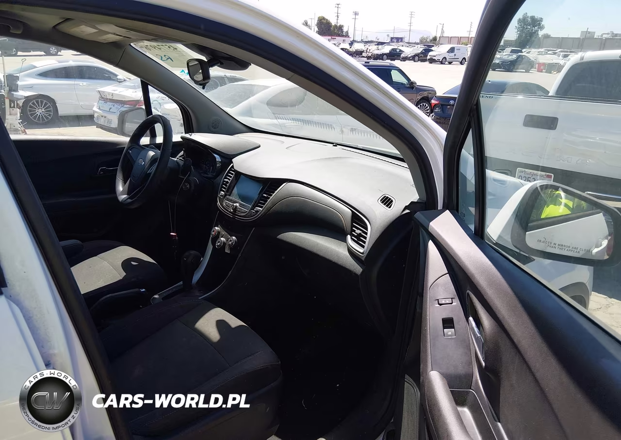 2017 Chevrolet Trax Ls VIN:3GNCJKSB1HL267982 - 5