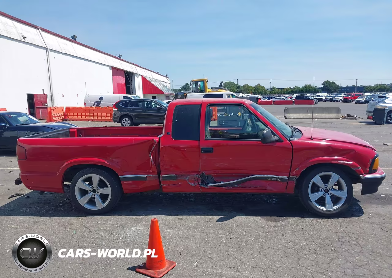 1997 Chevrolet S-10 Ls VIN:1GCCS1945V8133946 - 13