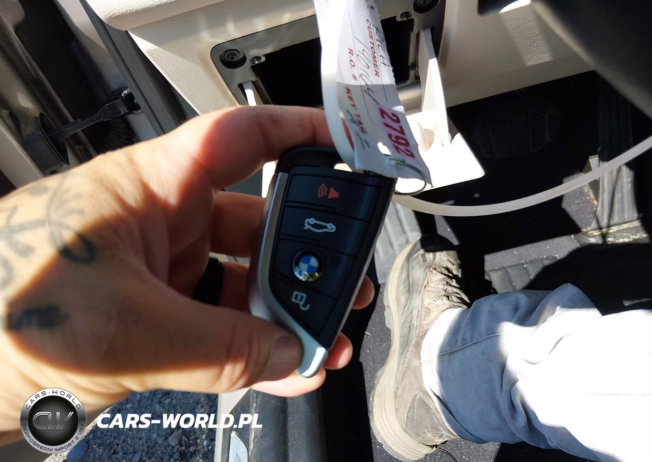 2022 BMW X1 xDrive28I VIN:WBXJG9C03N5U66602 - 11