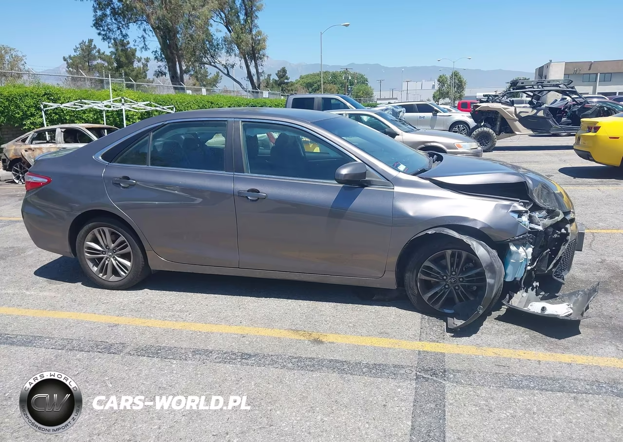2016 Toyota Camry Se VIN:4T1BF1FKXGU505872 - 14