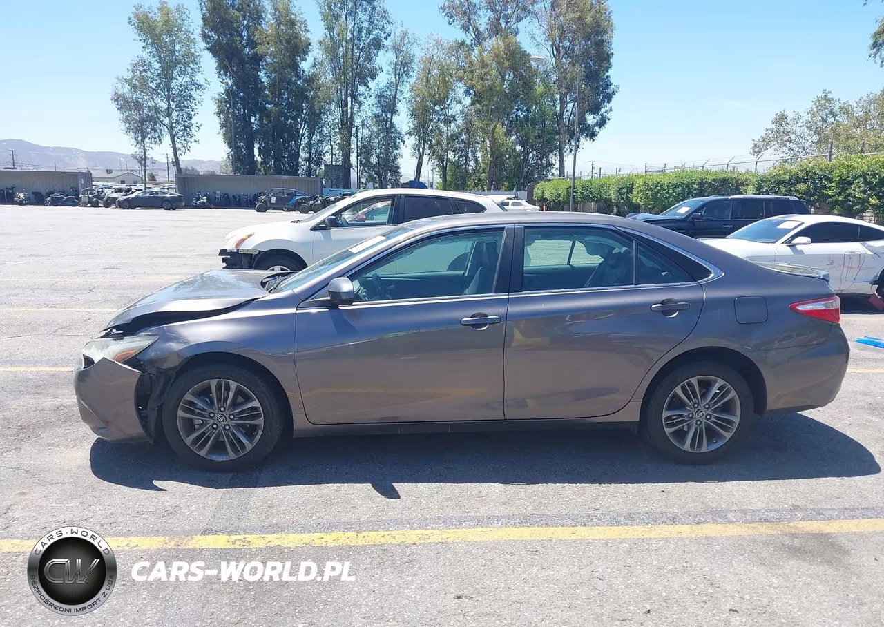 2016 Toyota Camry Se VIN:4T1BF1FKXGU505872 - 15
