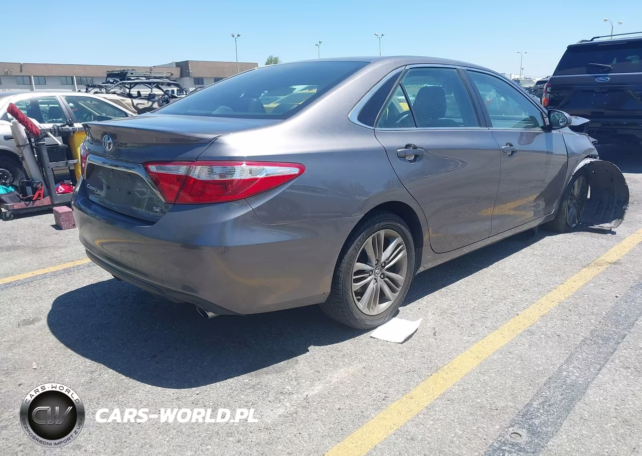 2016 Toyota Camry Se VIN:4T1BF1FKXGU505872 - 4