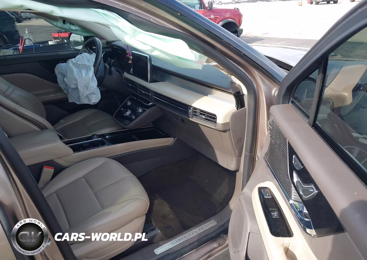 2020 Lincoln Corsair Standard VIN:5LMCJ1C9XLUL27621 - 5