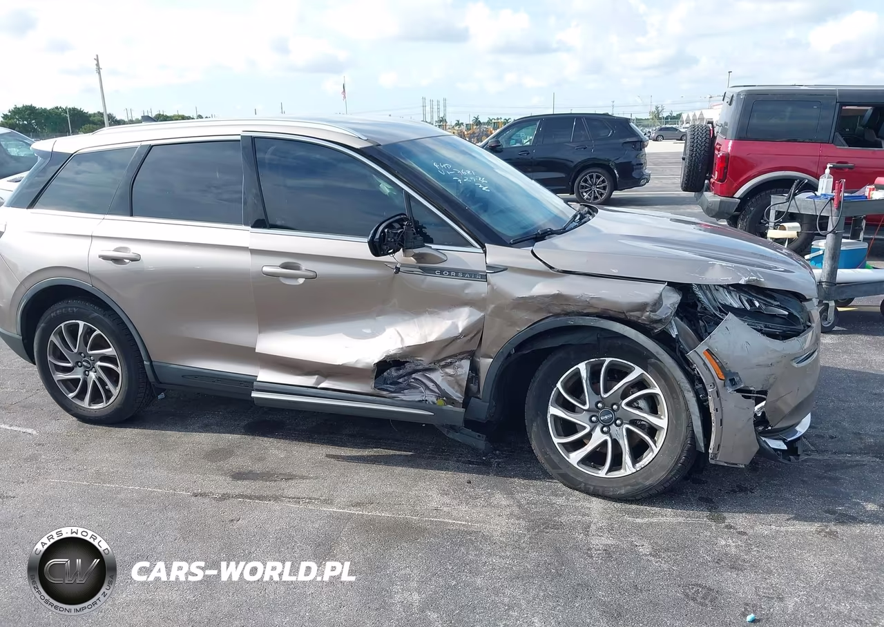 2020 Lincoln Corsair Standard VIN:5LMCJ1C9XLUL27621 - 6