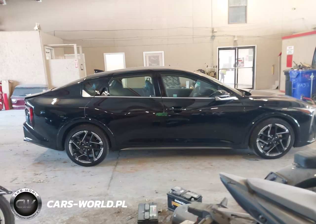 2025 Kia K4 Gt-Line VIN:3KPFW4DE0SE157916 - 13