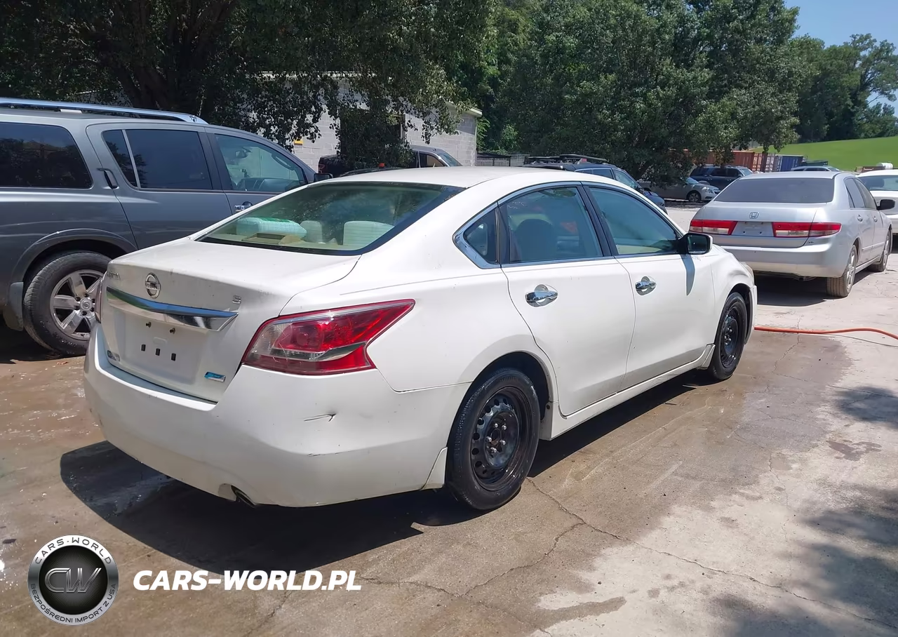 2013 Nissan Altima 2.5 S VIN:1N4AL3AP0DC296575 - 4