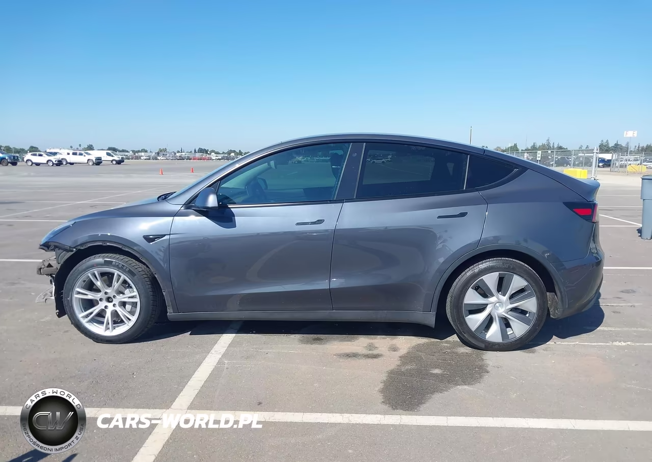 2020 Tesla Model Y Long Range Dual Motor All-Wheel Drive-Performance Dual Motor All-Wheel Drive VIN:5YJYGDEF1LF002560 - 15