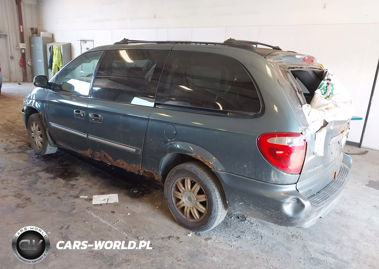 2006 Chrysler Town & Country Touring VIN:2A4GP54L26R651747 - 3