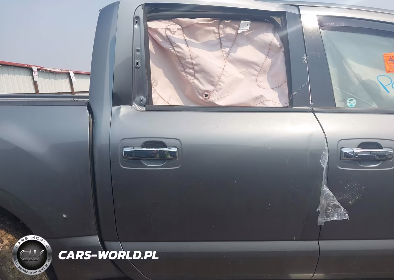 2017 Nissan Titan Sl VIN:1N6AA1E55HN561527 - 8