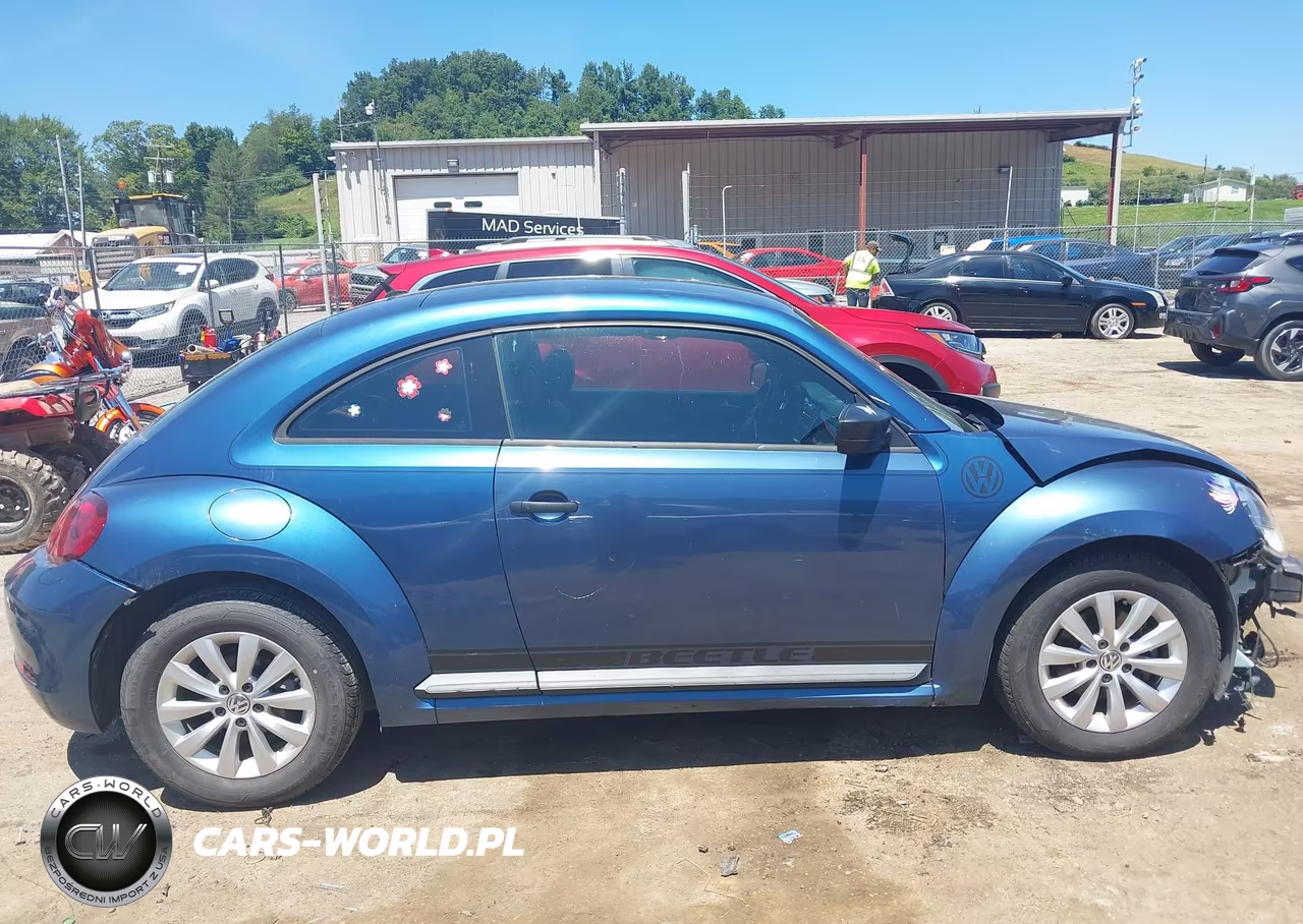 2017 Volkswagen Beetle #Pinkbeetle-1.8T Classic-1.8T S VIN:3VWF17AT5HM622401 - 14