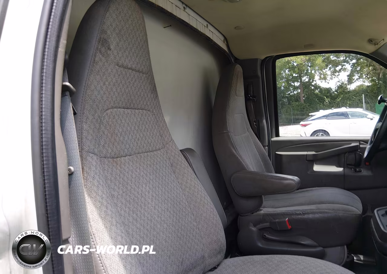 2016 Chevrolet Express Cutaway 3500 VIN:1GB0GRFF4G1223405 - 8