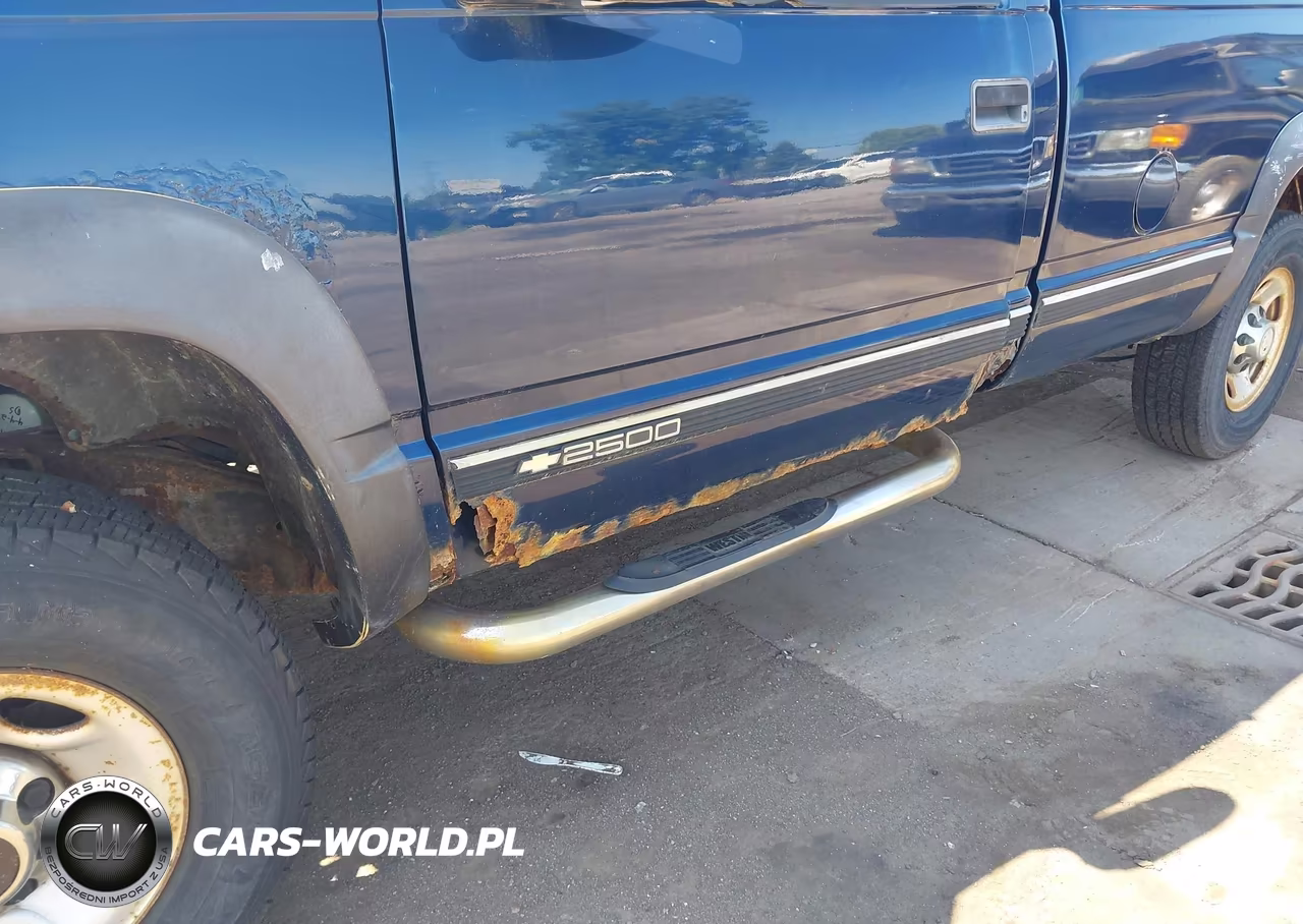 2000 Chevrolet K2500 VIN:1GCGK24J9YR166659 - 6