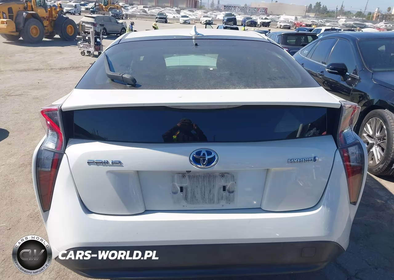 2016 Toyota Prius Two VIN:JTDKBRFU6G3521640 - 16