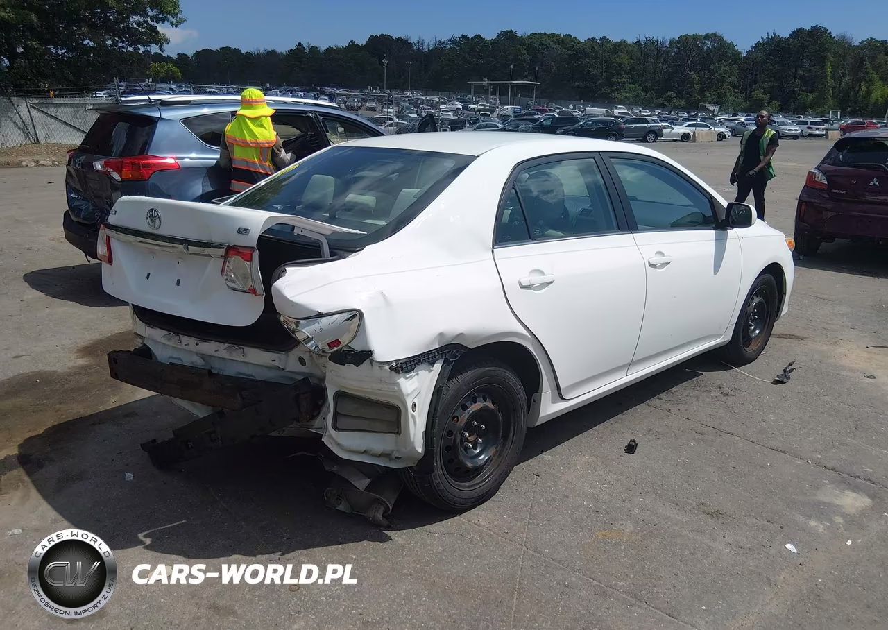 2013 Toyota Corolla Le VIN:2T1BU4EE9DC969414 - 4