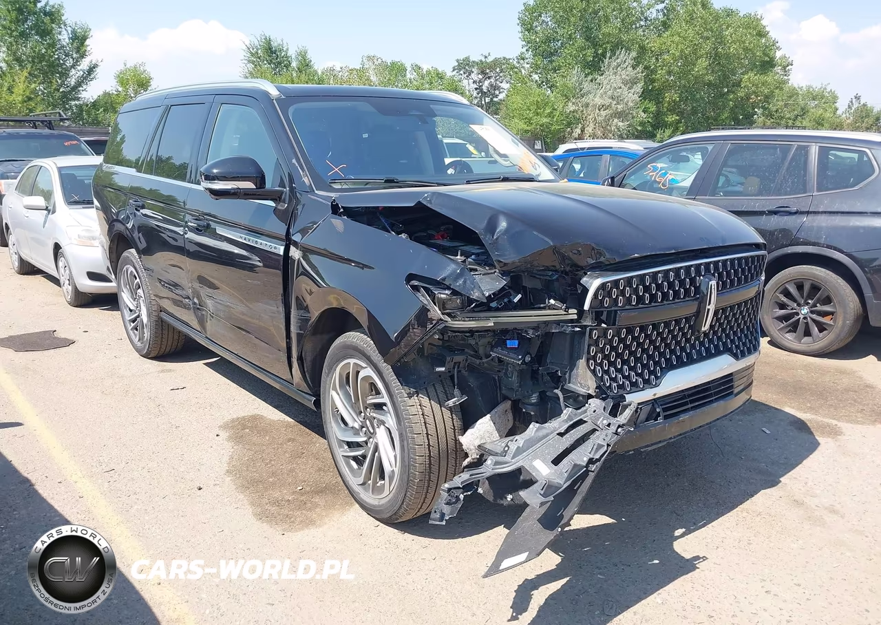 2025 Lincoln Navigator Reserve – zdjęcie 1 z 16