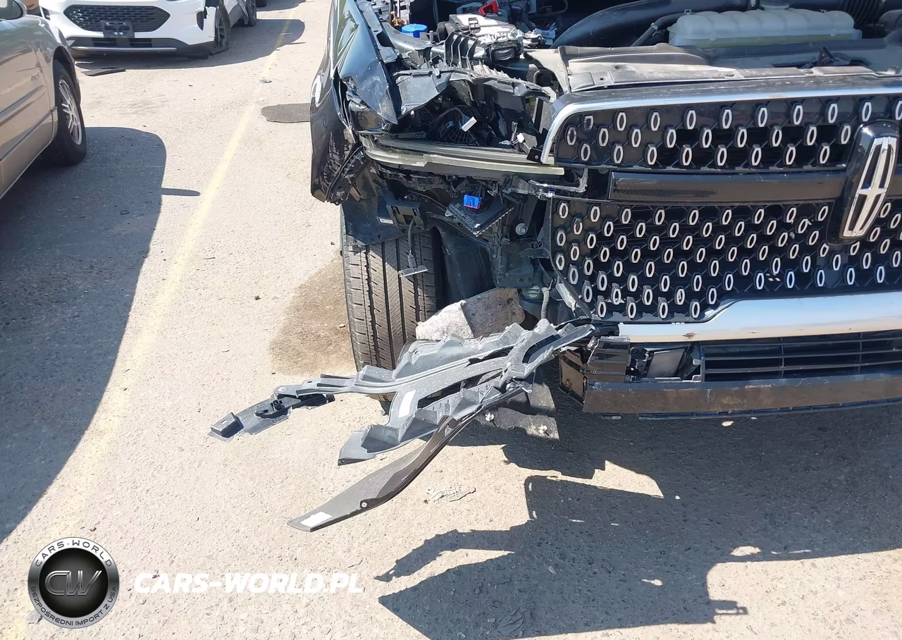 2025 Lincoln Navigator Reserve VIN:5LMJJ2LG8SEL03824 - 6