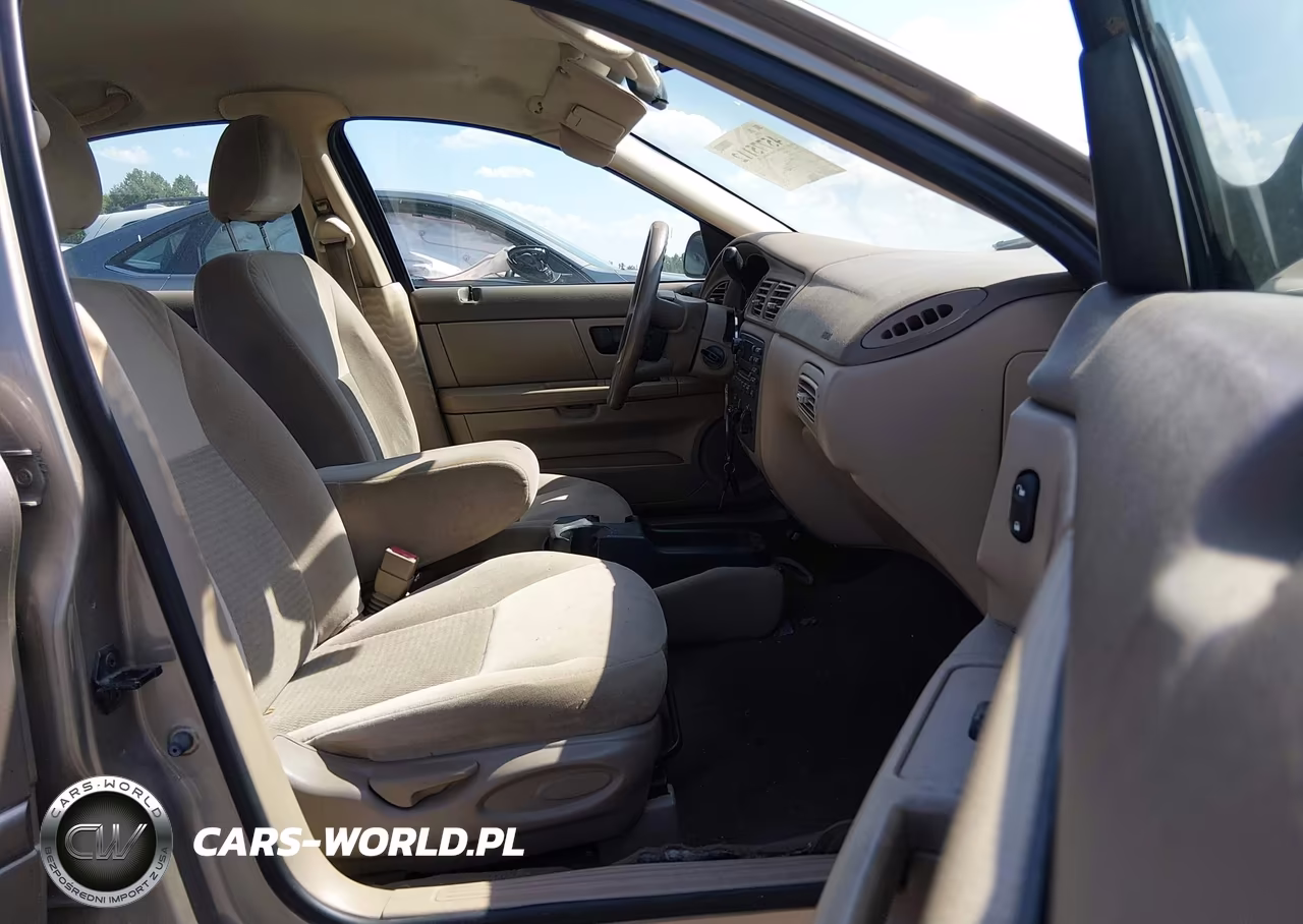 2006 Ford Taurus Se VIN:1FAFP53UX6A136825 - 5
