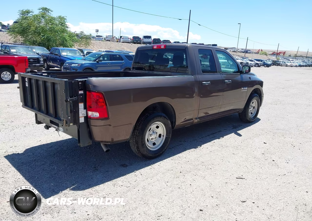 2018 Ram 1500 Tradesman 4X2 6'4 Box VIN:1C6RR6FG2JS283924 - 4