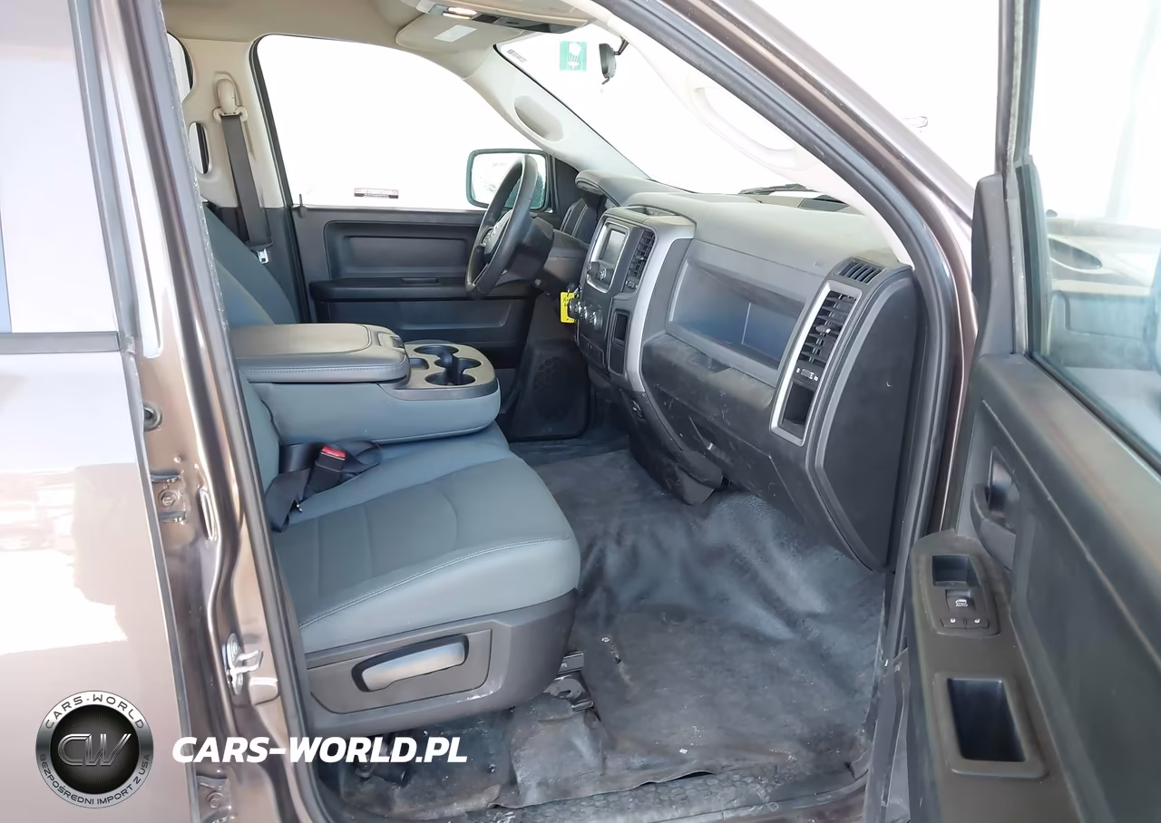 2018 Ram 1500 Tradesman 4X2 6'4 Box VIN:1C6RR6FG2JS283924 - 5