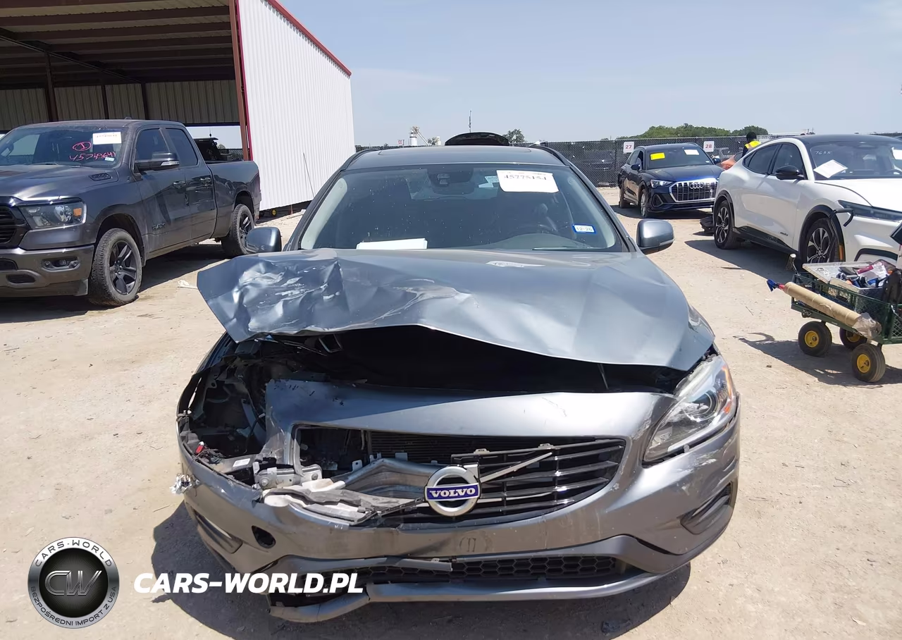 2018 Volvo V60 T5 Dynamic VIN:YV140MEL1J2378646 - 12