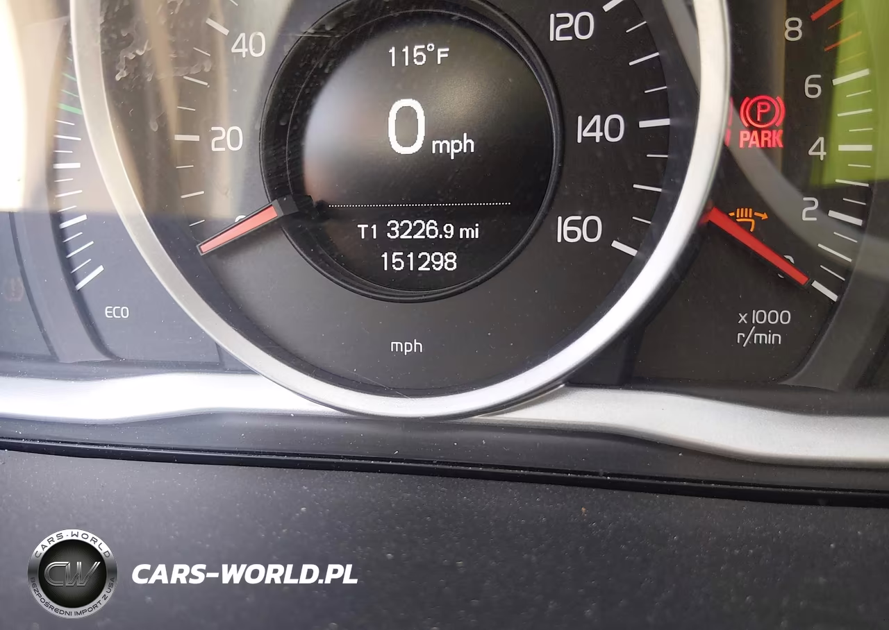 2018 Volvo V60 T5 Dynamic VIN:YV140MEL1J2378646 - 15