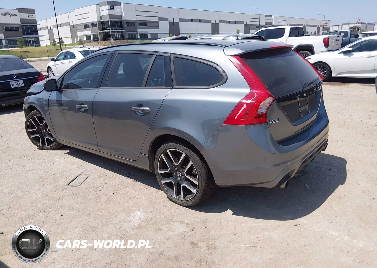 2018 Volvo V60 T5 Dynamic VIN:YV140MEL1J2378646 - 3