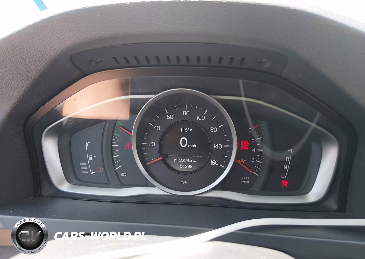 2018 Volvo V60 T5 Dynamic VIN:YV140MEL1J2378646 - 7