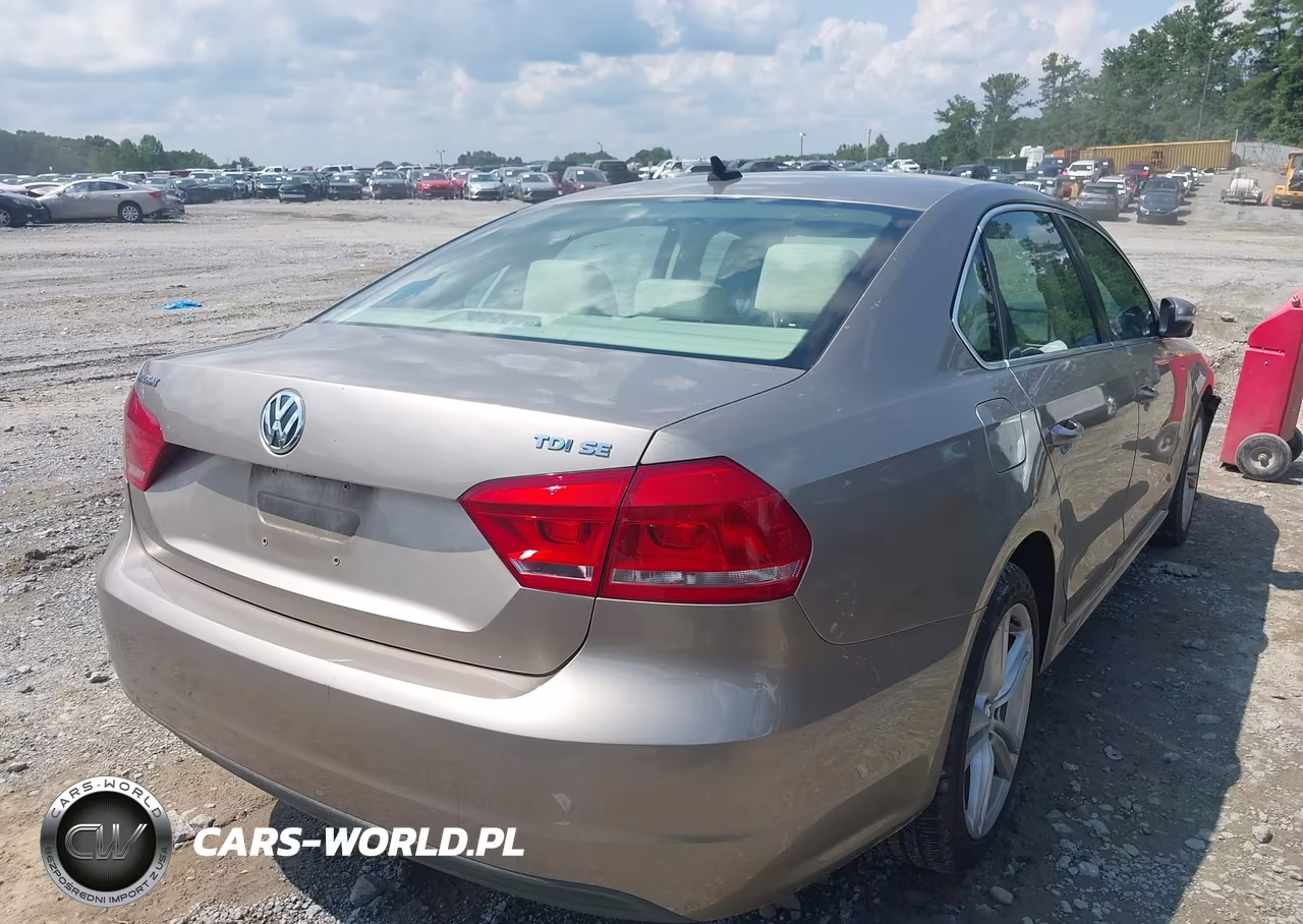 2015 Volkswagen Passat 2.0L Tdi Se VIN:1VWBV7A37FC032539 - 4