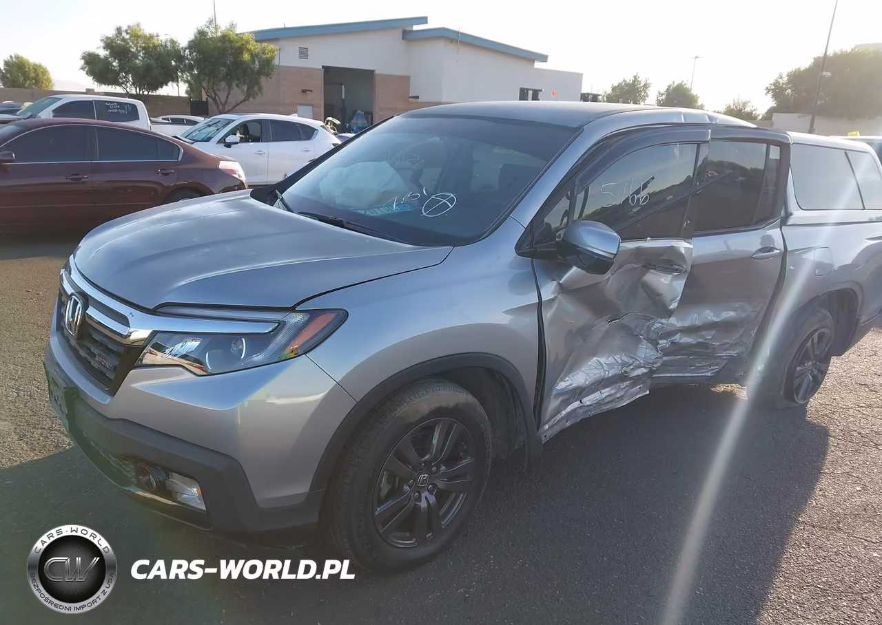 2018 Honda Ridgeline Sport VIN:5FPYK3F15JB000715 - 2