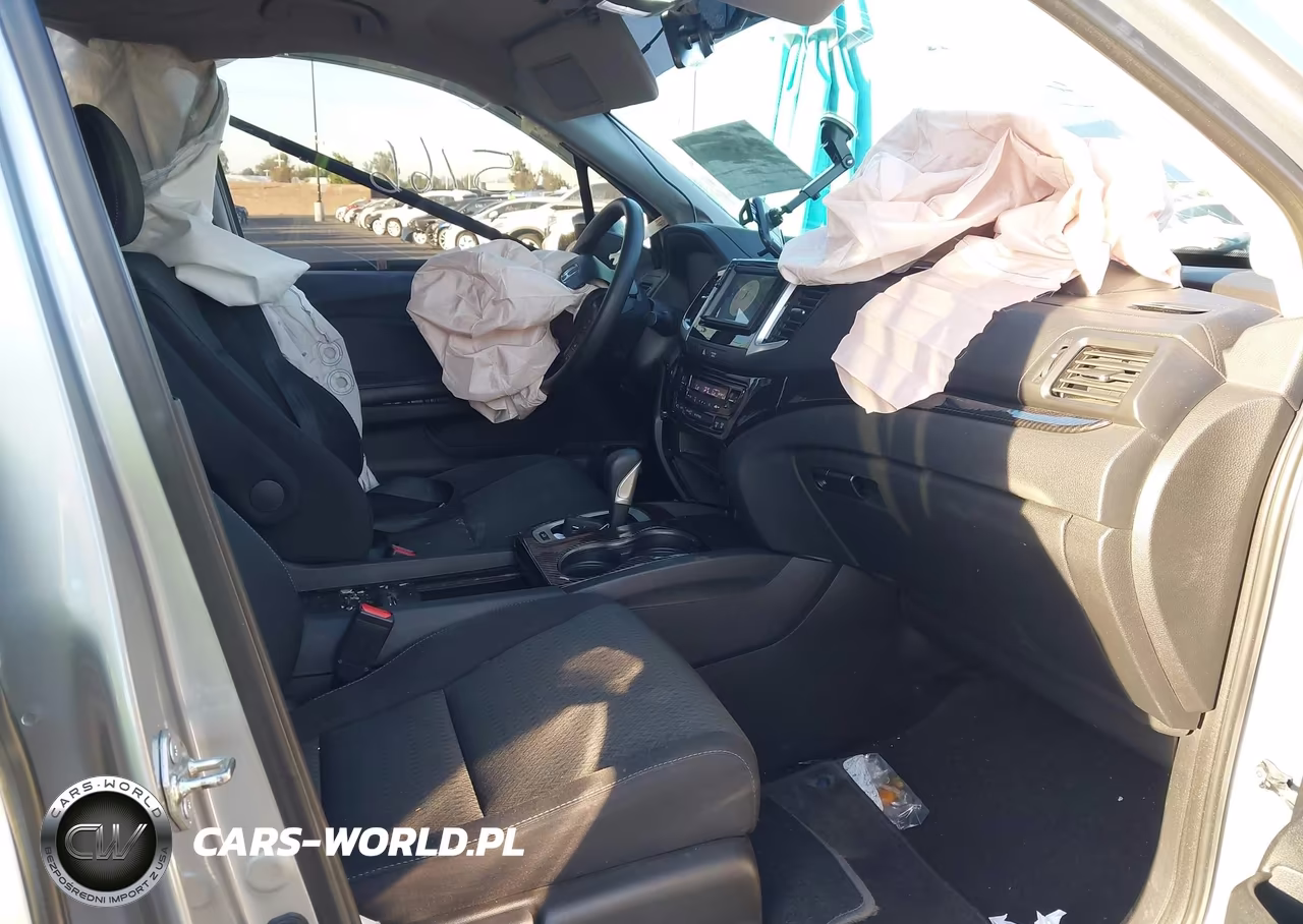 2018 Honda Ridgeline Sport VIN:5FPYK3F15JB000715 - 5