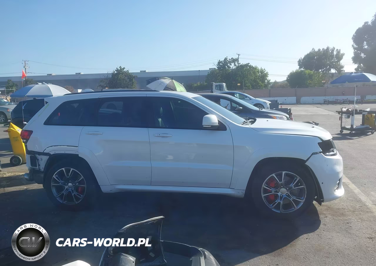 2018 Jeep Grand Cherokee Srt 4X4 VIN:1C4RJFDJ3JC183730 - 14