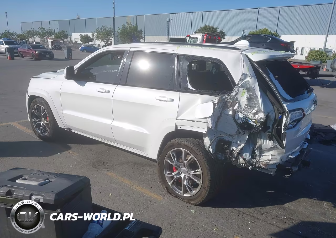 2018 Jeep Grand Cherokee Srt 4X4 VIN:1C4RJFDJ3JC183730 - 3