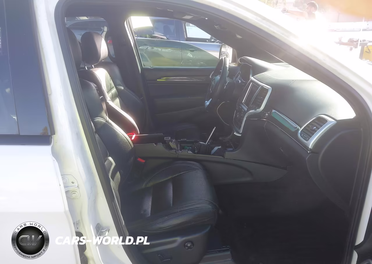 2018 Jeep Grand Cherokee Srt 4X4 VIN:1C4RJFDJ3JC183730 - 5