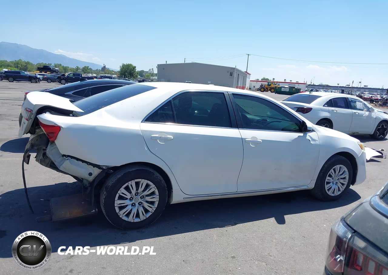 2012 Toyota Camry Le VIN:4T1BF1FK9CU539649 - 14